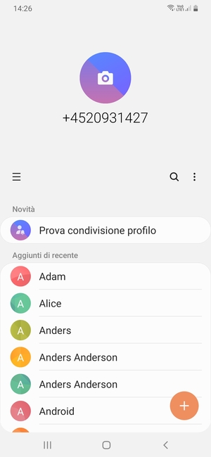 Seleziona il tasto Menu