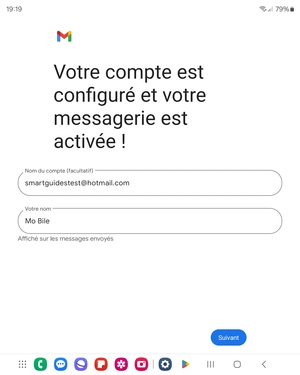 Donnez un nom à votre compte et saisissez votre nom. Sélectionnez Suivant