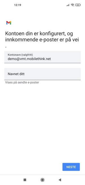 Gi kontoen din et navn, og skriv inn navnet ditt. Velg NESTE