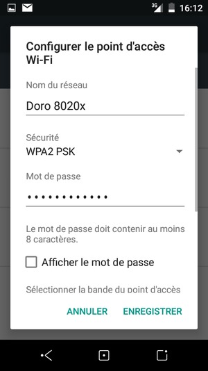 Saisissez un mot de passe de hotspot Wi-Fi d'au moins 8 caractères et sélectionnez ENREGISTRER