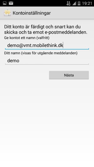 Ge ditt konto ett namn och ange ditt namn. Välj Nästa