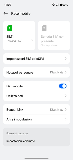Seleziona Impostazioni SIM ed eSIM