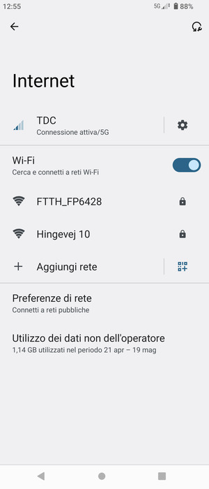Seleziona la rete wireless a cui desideri connetterti