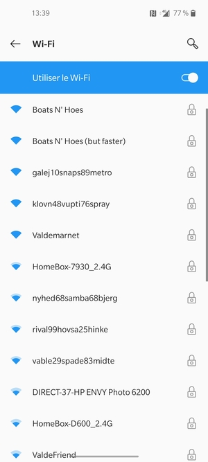 Sélectionnez le réseau sans fil auquel vous souhaitez vous connecter