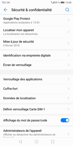 Sélectionnez Définir verrouillage Carte SIM