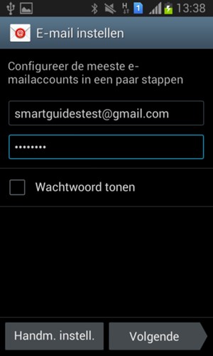 Voer uw e-mailadres en wachtwoord in. Selecteer Volgende