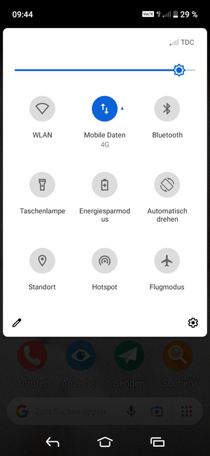 Stellen Sie die Helligkeit auf das erforderliche Niveau