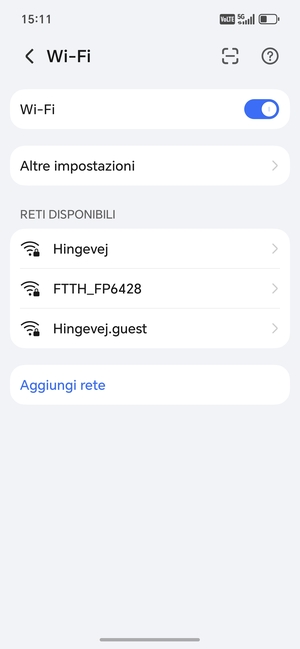 Seleziona la rete wireless a cui desideri connetterti