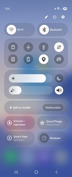 Dra ned toppmenyen igjen