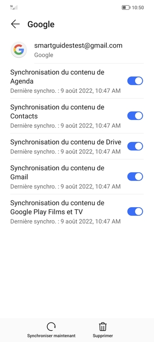 Assurez-vous que Synchronisation du contenu de Contacts est sélectionné