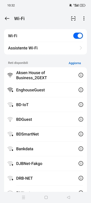 Seleziona la rete wireless a cui desideri connetterti
