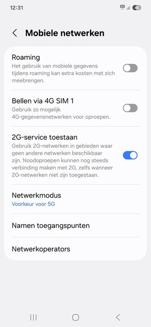 Om van netwerk te wisselen in geval van netwerkproblemen, selecteert u Netwerkoperators