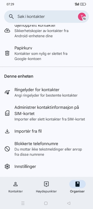 Bla til og velg Administrer kontaktinformasjon på SIM-kortet