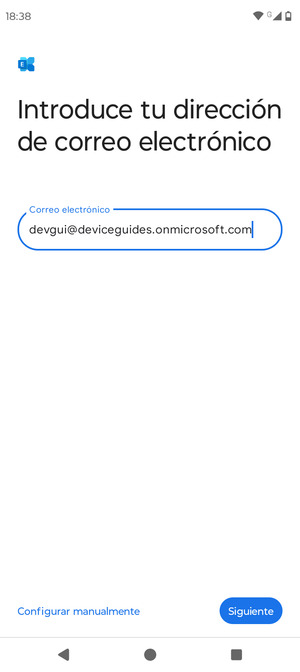 Introduzca su Dirección de correo electrónico y seleccione Configurar manualmente