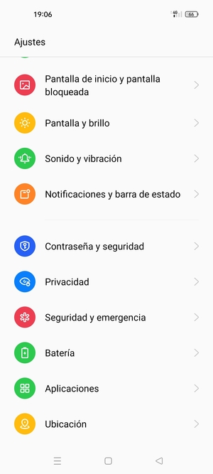 Desplácese y seleccione Contraseña y seguridad
