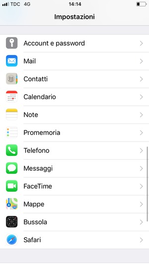 Scorri e seleziona Account e password