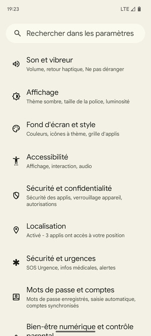 Faites défiler et sélectionnez Sécurité et confidentialité