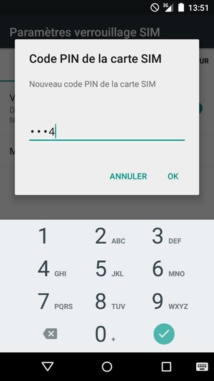 Saisissez votre Nouveau code PIN de la carte SIM et sélectionnez OK