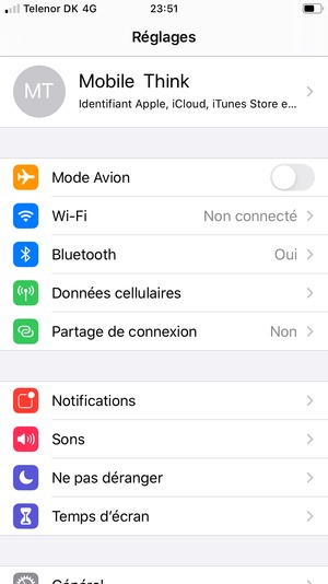 Sélectionnez Identifiant Apple, iCloud, iTunes Store e...