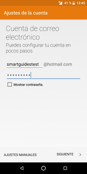 Introduzca su dirección Hotmail y Contraseña. Seleccione SIGUIENTE