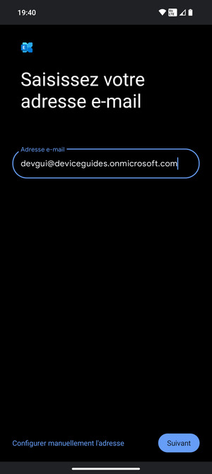 Saisissez votre Adresse e-mail et sélectionnez Configurer manuellement l'adresse