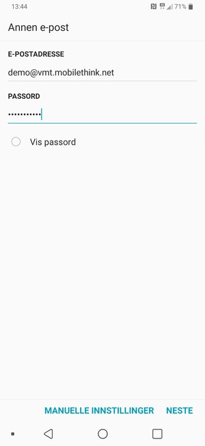 Skriv inn e-postadresse og passord. Velg NESTE