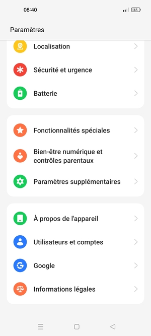 Faites défiler et sélectionnez Utilisateurs et comptes