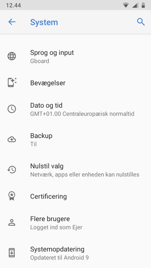 Scroll til og vælg Systemopdatering