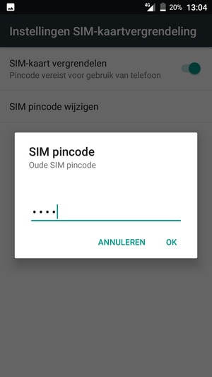 Voer uw Oude SIM pincode in en selecteer OK