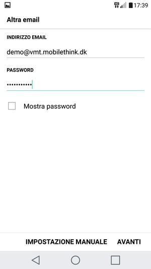 Inserisci il tuo indirizzo email e password. Seleziona AVANTI