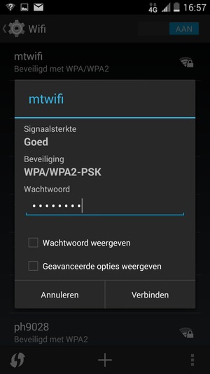 Voer het WiFi-wachtwoord in en selecteer Verbinden
