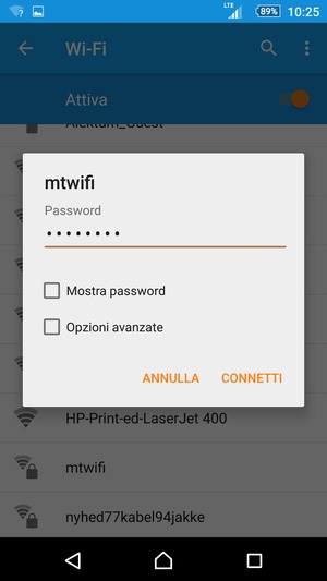 Inserisci la password del Wi-Fi e seleziona CONNETTI