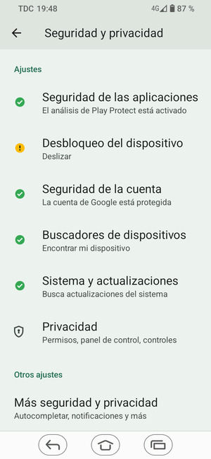 Desplácese y seleccione Más seguridad privacidad