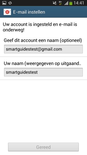 Geef uw account een naam en voer uw naam in. Selecteer Gereed