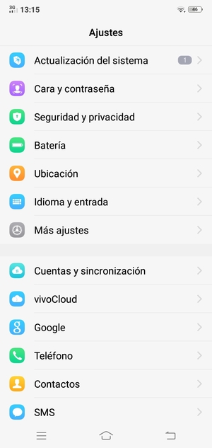 Desplácese y seleccione Cuentas y sincronización