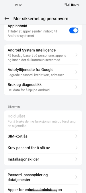 Bla til Sikkerhet og velg SIM-kortlås