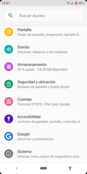 Desplácese y seleccione Seguridad y ubicación