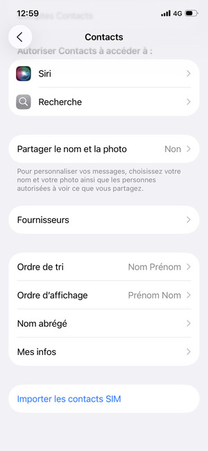 Faites défiler et sélectionnez  Importer les contacts SIM