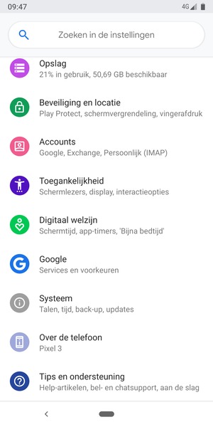 Scroll naar en selecteer Accounts
