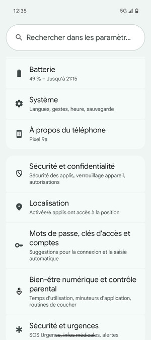 Faites défiler et sélectionnez Sécurité et confidentialité