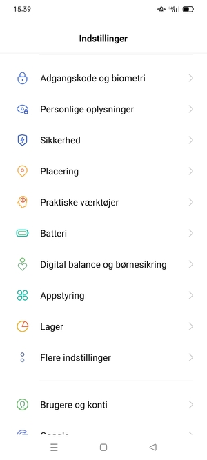 For at aktivere din skærmlås, gå til menuen Indstillinger og vælg Adgangskode og biometri
