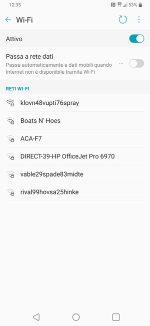 Seleziona la rete wireless a cui desideri connetterti
