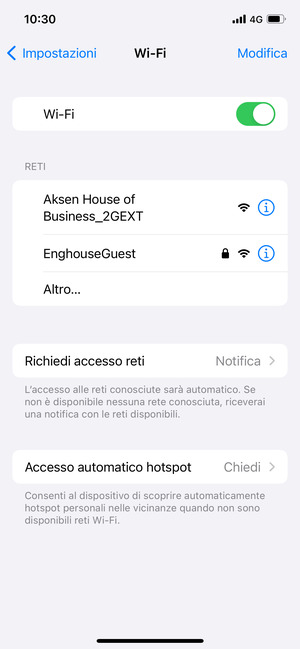 Imposta il Wi-Fi su ON. Seleziona la rete wireless a cui desideri connetterti