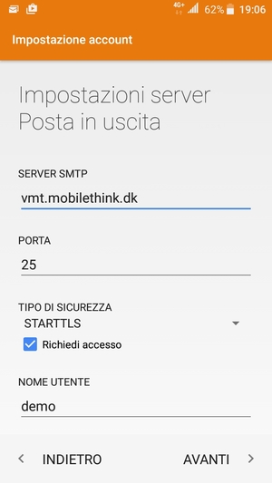 Inserisci l'indirizzo del server di posta in uscita