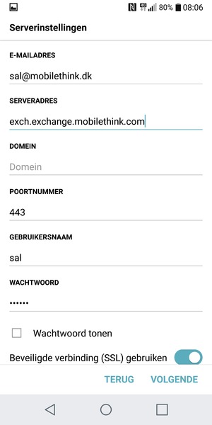 Voer Exchange serveradres en GEBRUIKERSNAAM in. Selecteer VOLGENDE
