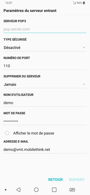 Saisissez l'adresse du serveur entrant et le Nom d'utilisateur. Sélectionnez SUIVANT