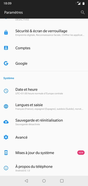 Faites défiler et sélectionnez Comptes