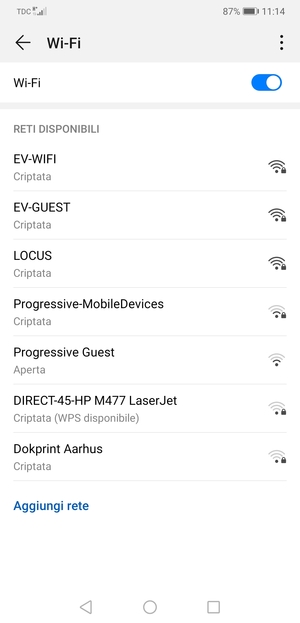 Seleziona la rete wireless a cui desideri connetterti