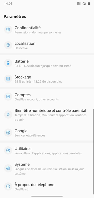 Faites défiler et sélectionnez Comptes