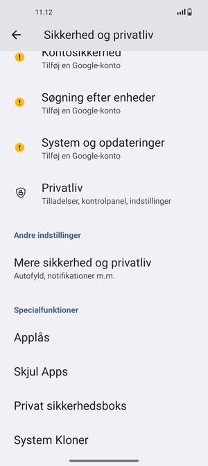 Scroll til og vælg Mere sikkerhed og privatliv